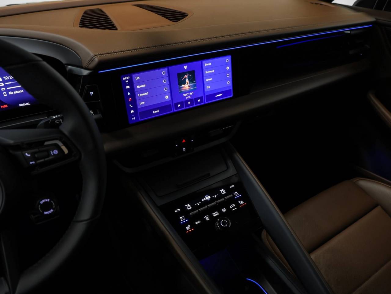 2025 Porsche Macan Macan Turbo Electric