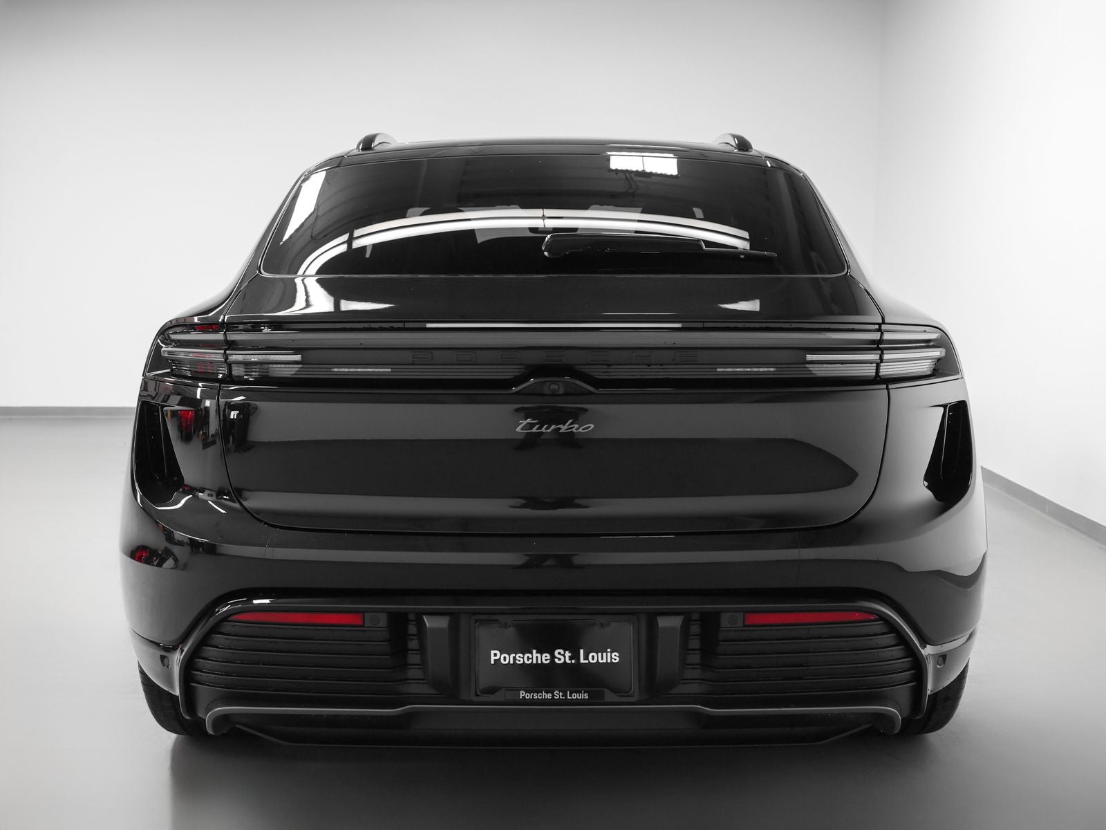 2026 Porsche Macan Turbo Electric