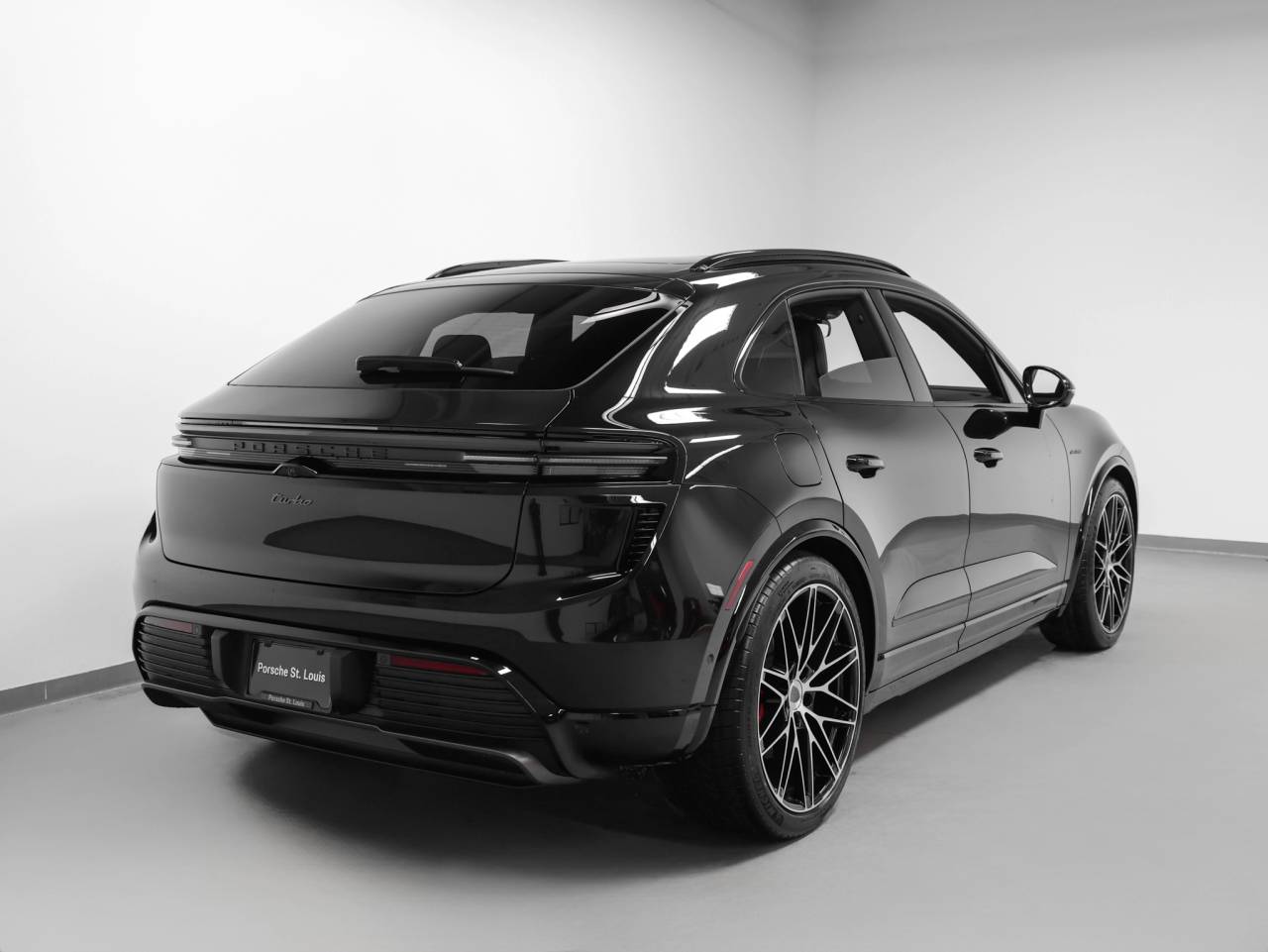 2026 Porsche Macan Turbo Electric