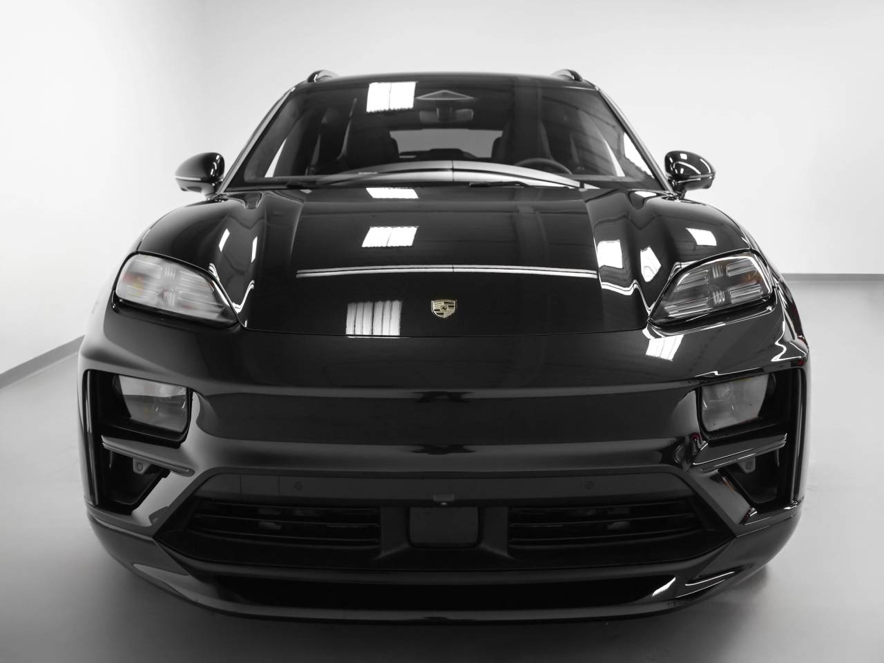 2026 Porsche Macan Turbo Electric