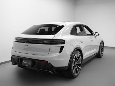 2025 Porsche Macan Macan Turbo Electric