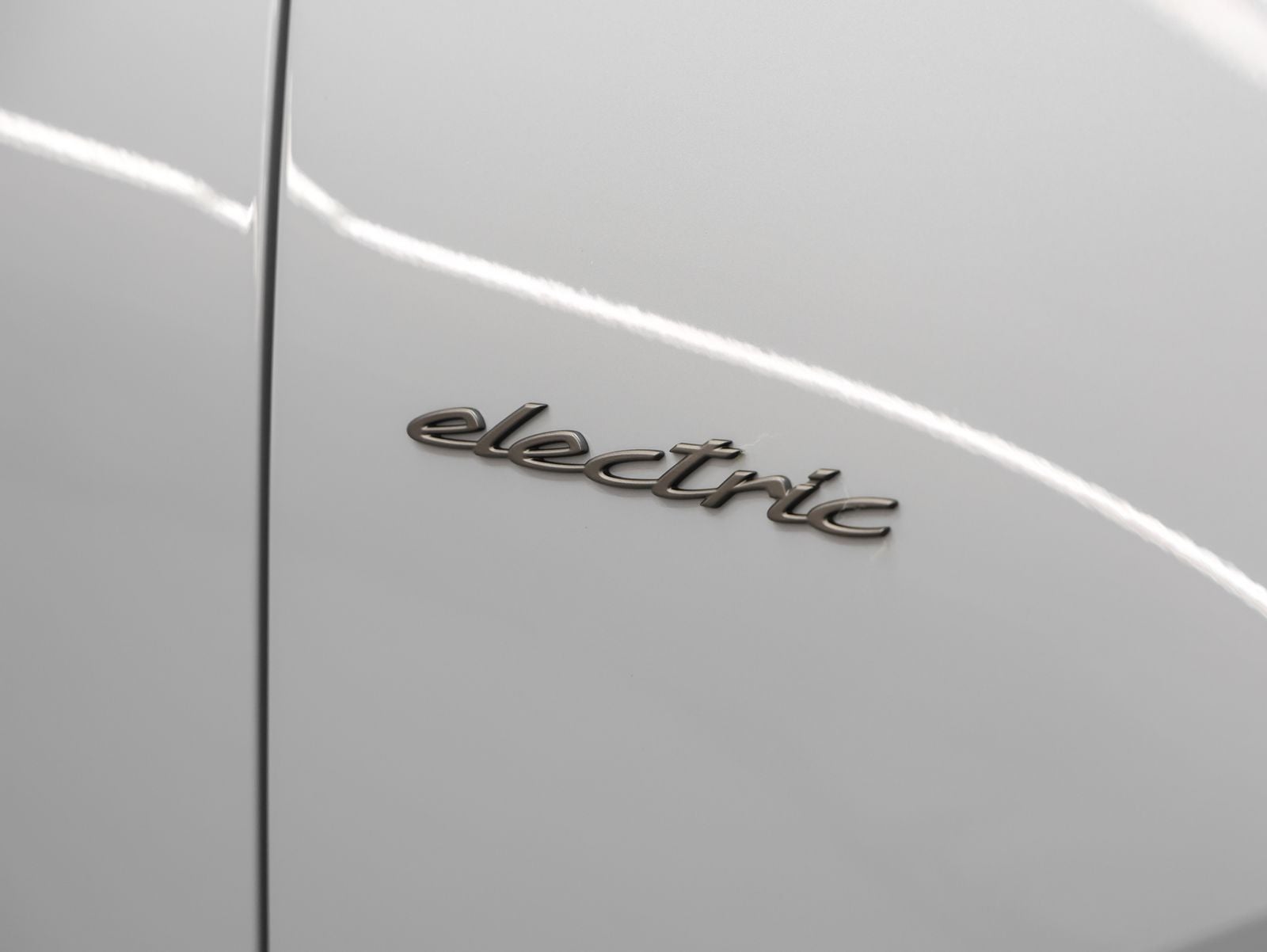 2025 Porsche Macan Macan Turbo Electric