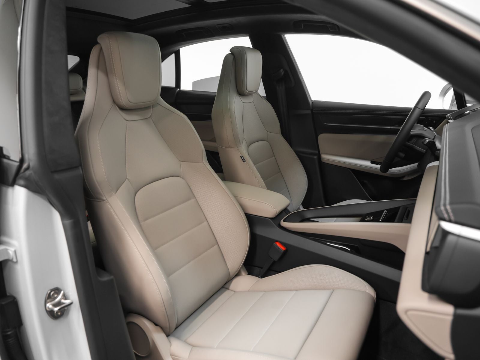 2025 Porsche Macan Macan Turbo Electric