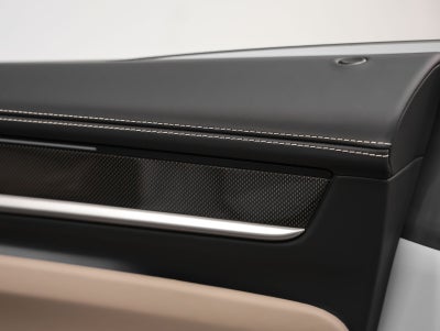 2025 Porsche Macan Macan Turbo Electric