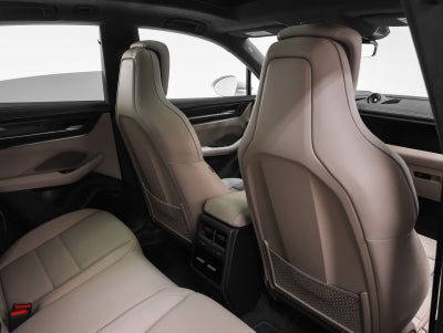 2025 Porsche Macan Macan Turbo Electric