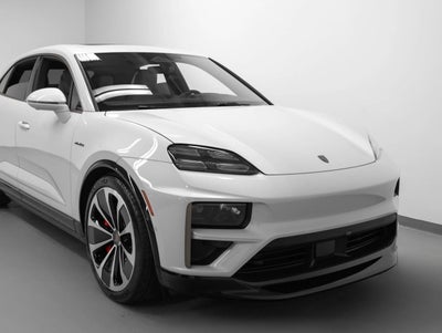 2025 Porsche Macan Macan Turbo Electric