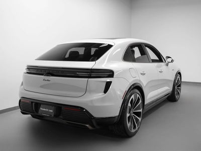 2025 Porsche Macan Macan Turbo Electric
