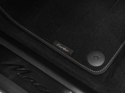 2025 Porsche Macan Macan Turbo Electric