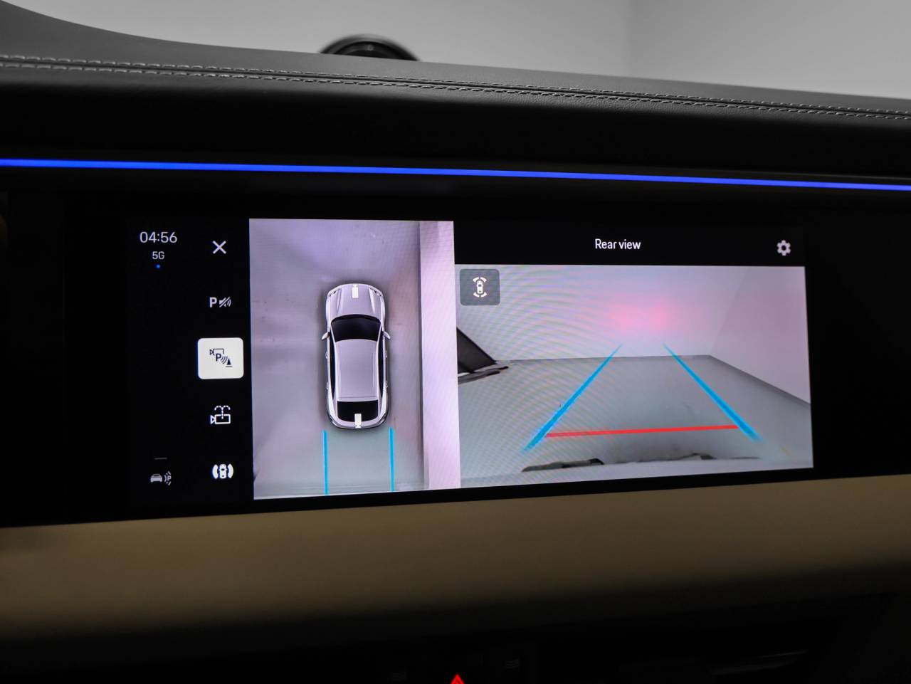 2025 Porsche Macan Macan Turbo Electric