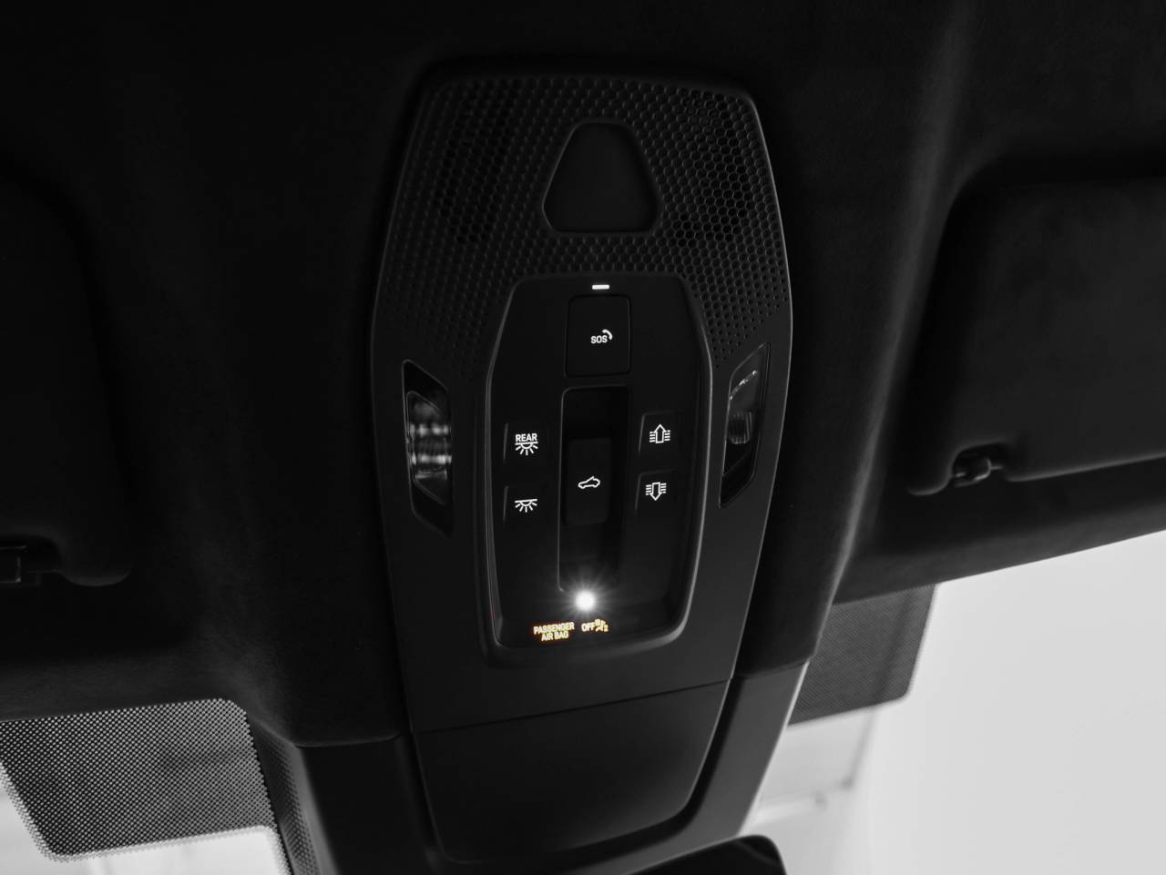 2025 Porsche Macan Macan Turbo Electric