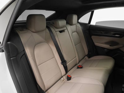 2025 Porsche Macan Macan Turbo Electric