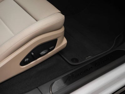 2025 Porsche Macan Macan Turbo Electric