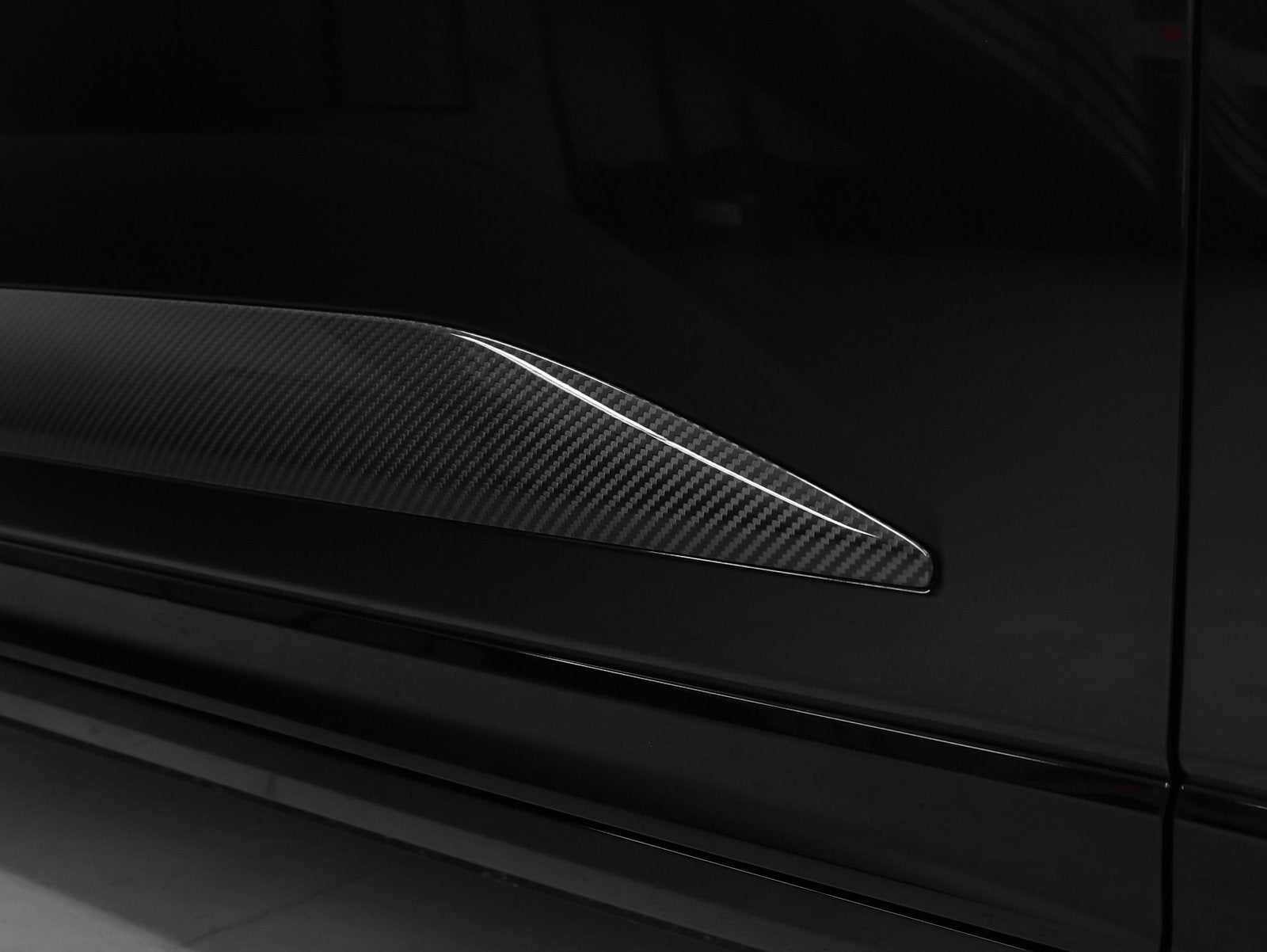 2025 Porsche Macan Macan Turbo Electric