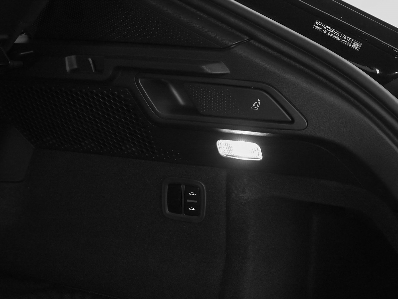 2025 Porsche Macan Macan Turbo Electric