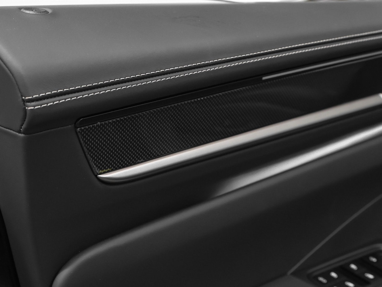 2025 Porsche Macan Macan Turbo Electric