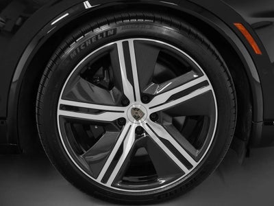 2025 Porsche Macan Macan Turbo Electric