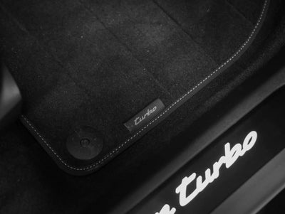 2025 Porsche Macan Macan Turbo Electric