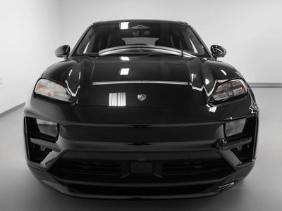 2025 Porsche Macan Macan Turbo Electric