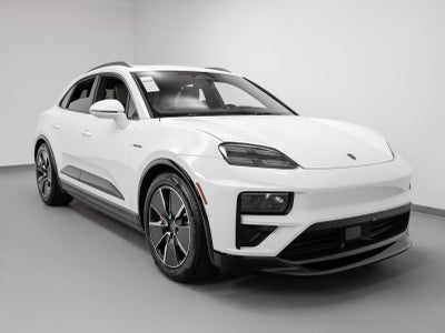 2025 Porsche Macan Electric Turbo