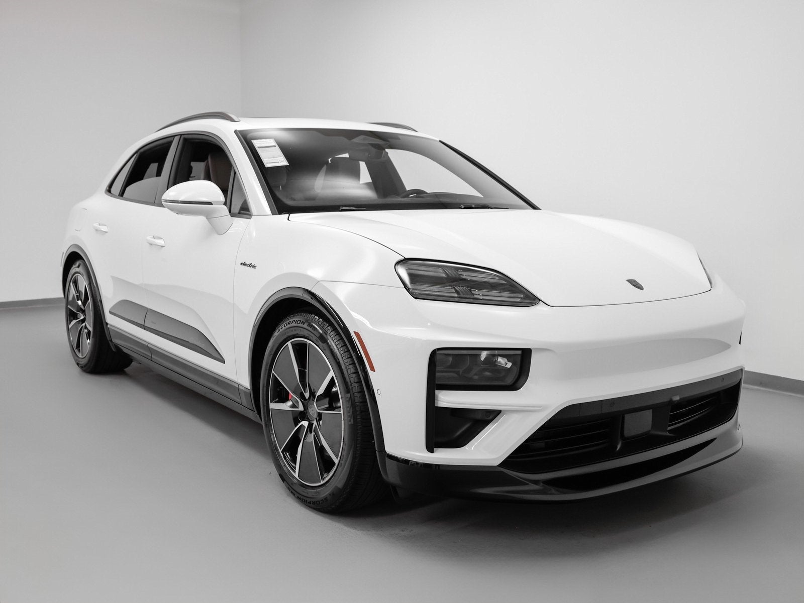 2025 Porsche Macan Electric Turbo