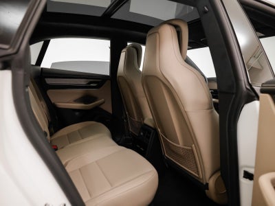 2025 Porsche Macan Electric Turbo