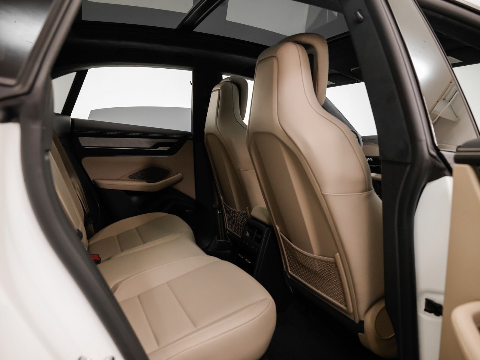 2025 Porsche Macan Electric Turbo