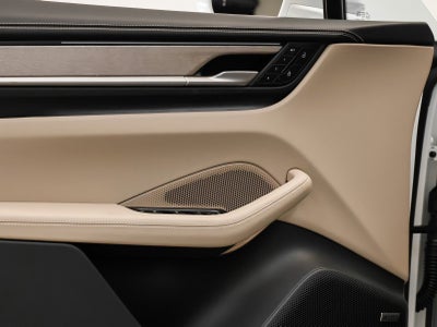 2025 Porsche Macan Electric Turbo