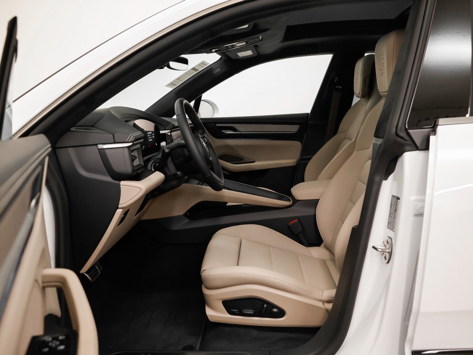 2025 Porsche Macan Electric Turbo