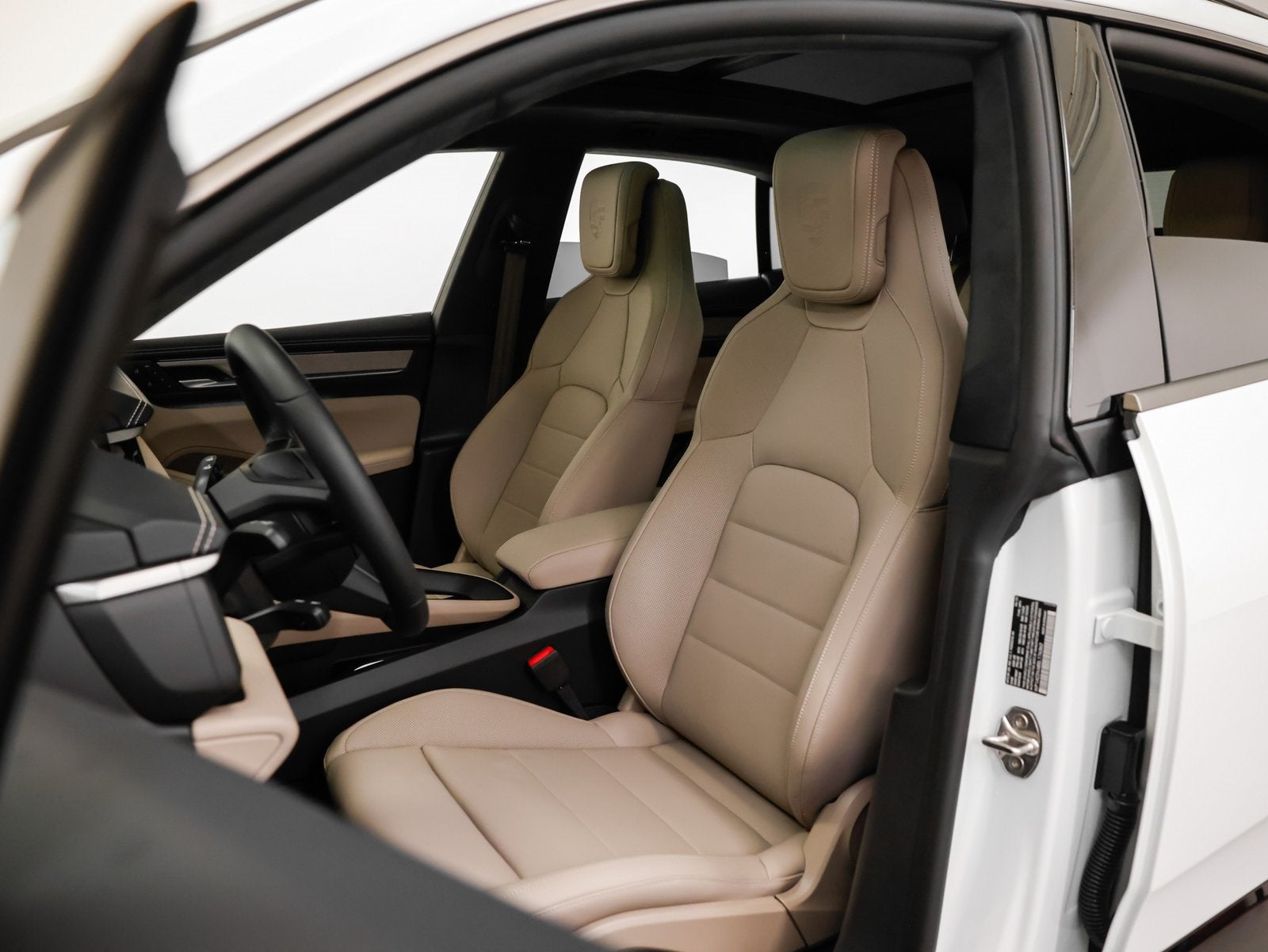 2025 Porsche Macan Electric Turbo