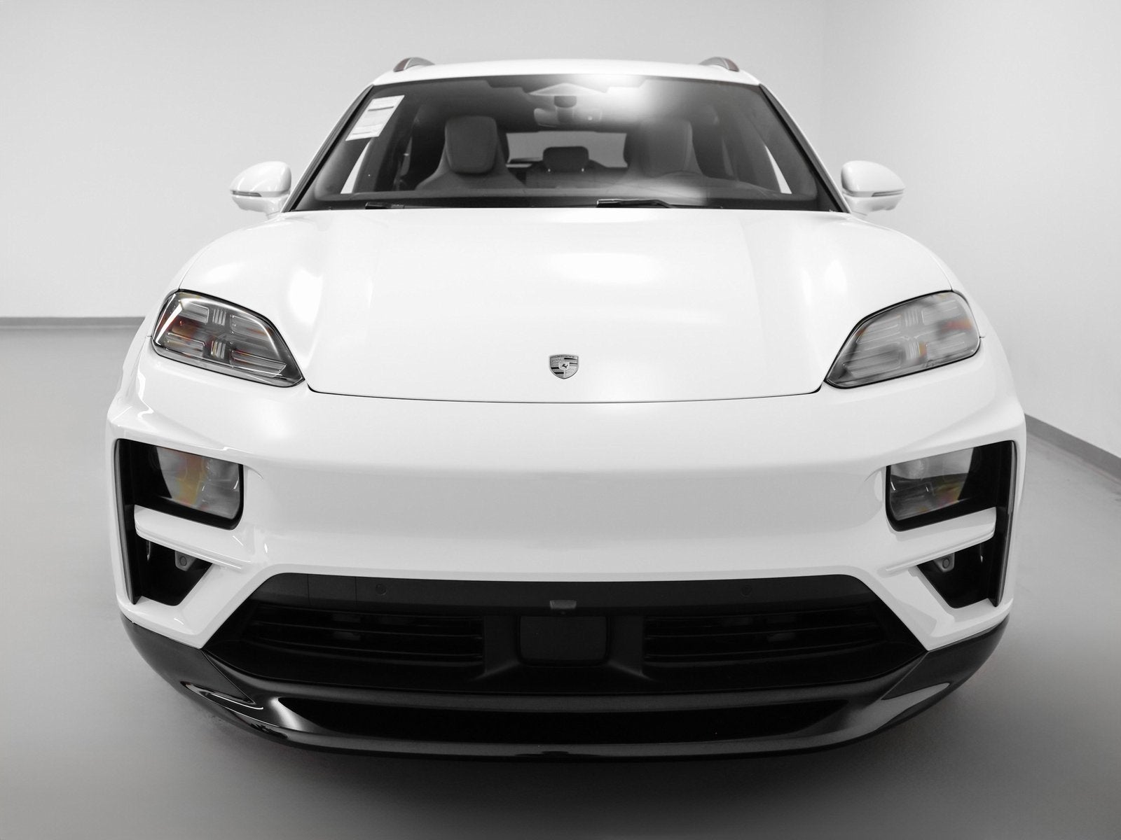 2025 Porsche Macan Electric Turbo