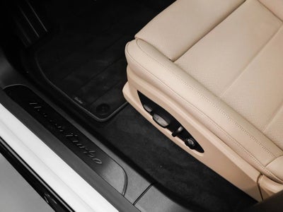 2025 Porsche Macan Macan Turbo Electric