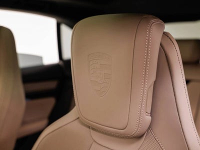 2025 Porsche Macan Macan Turbo Electric