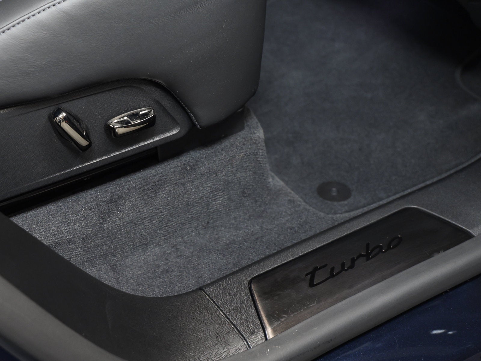 2026 Porsche Cayenne Cayenne Turbo Electric