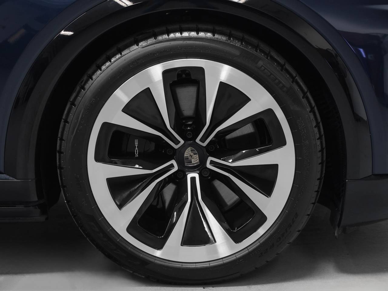 2026 Porsche Cayenne Cayenne Turbo Electric