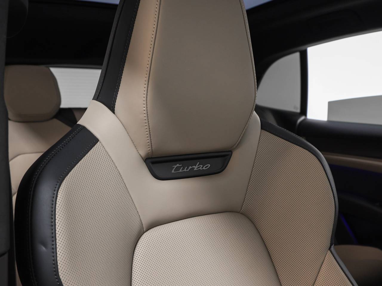 2026 Porsche Cayenne Cayenne Turbo Electric