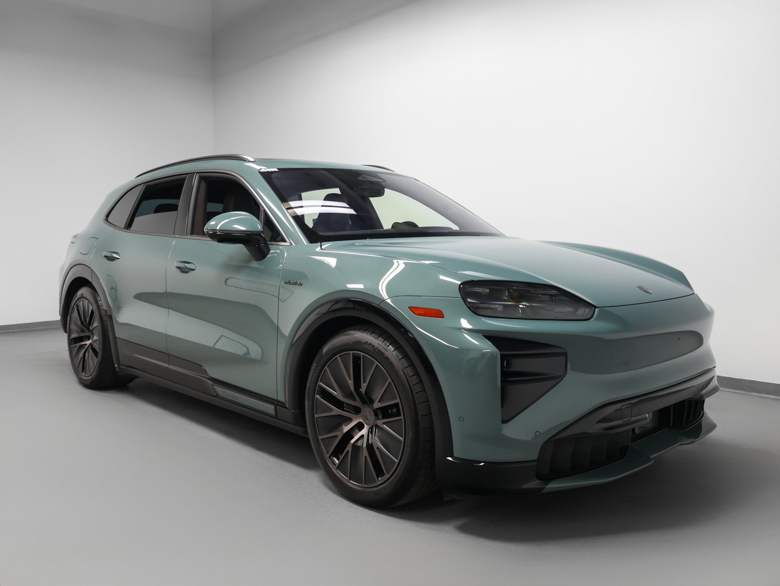 2026 Porsche Cayenne Cayenne Turbo Electric