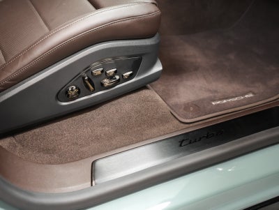 2026 Porsche Cayenne Cayenne Turbo Electric