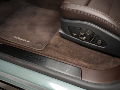2026 Porsche Cayenne Cayenne Turbo Electric