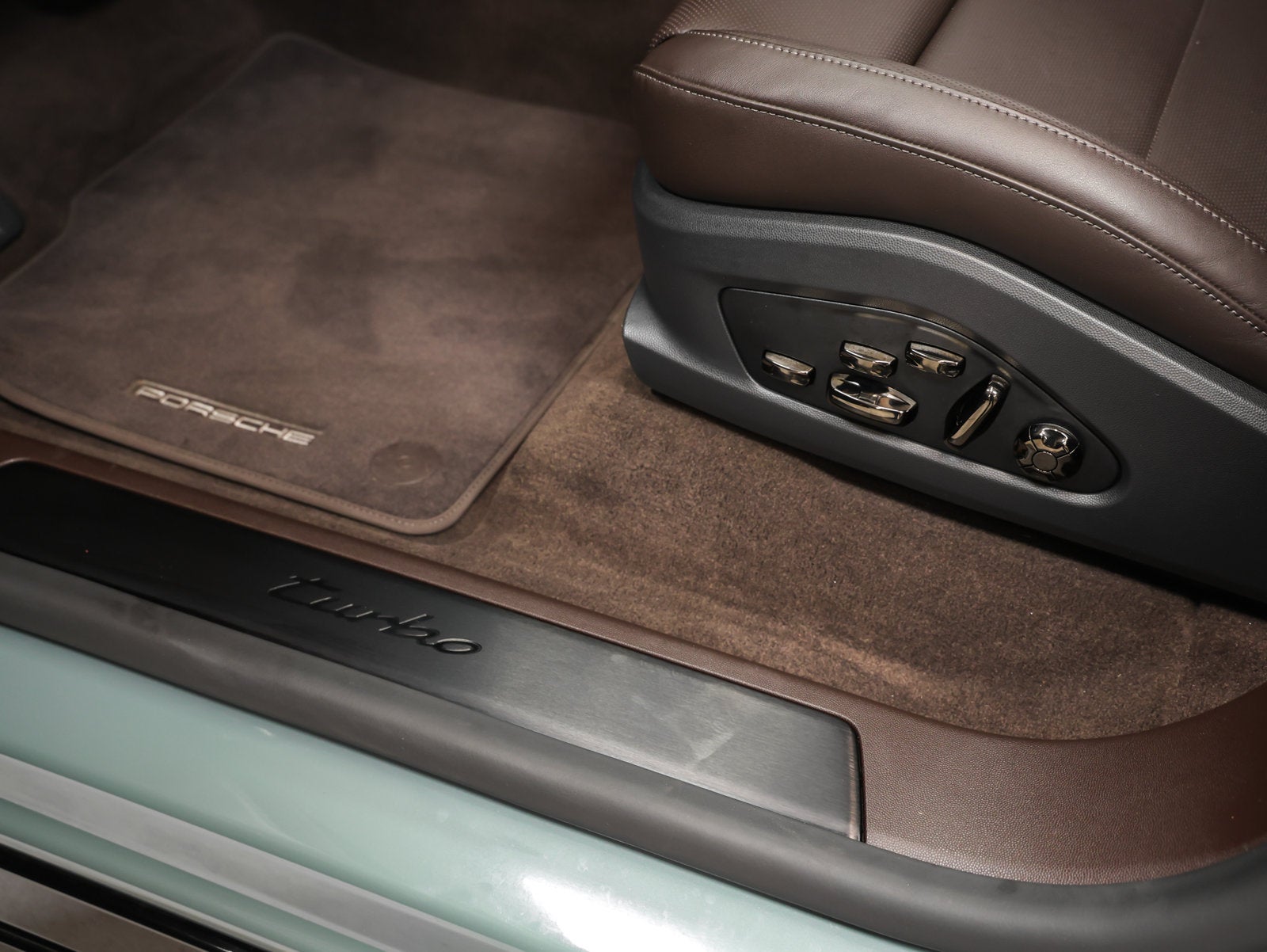 2026 Porsche Cayenne Cayenne Turbo Electric
