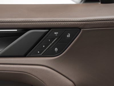2026 Porsche Cayenne Cayenne Turbo Electric