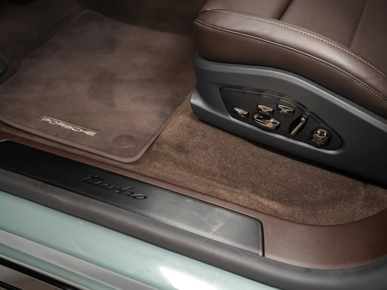 2026 Porsche Cayenne Cayenne Turbo Electric