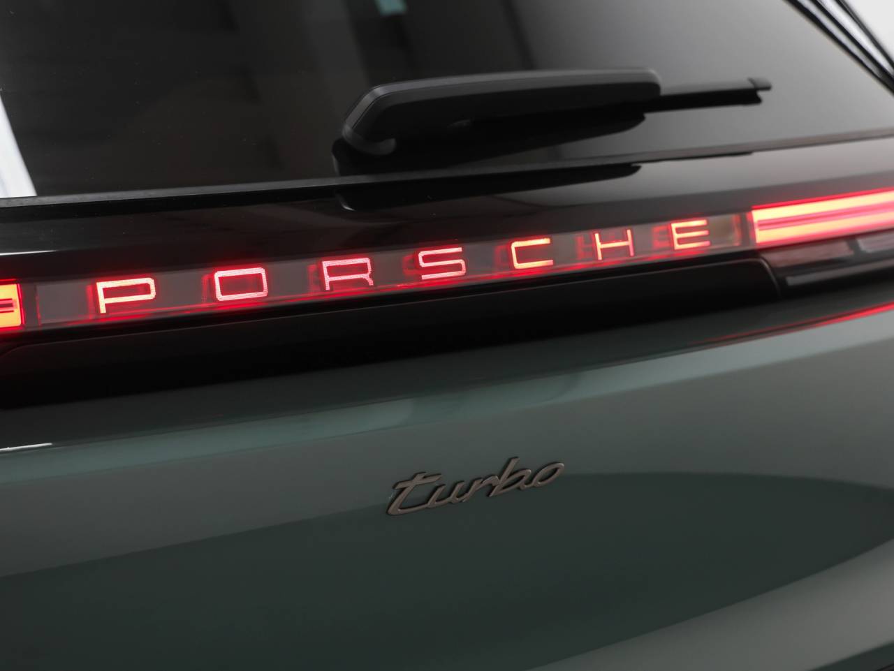 2026 Porsche Cayenne Cayenne Turbo Electric