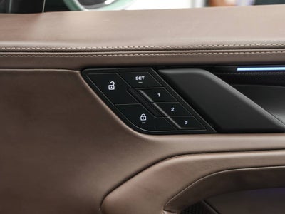 2026 Porsche Cayenne Cayenne Turbo Electric