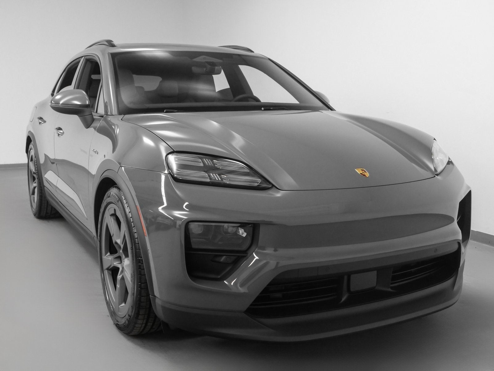 2025 Porsche Macan Macan Electric