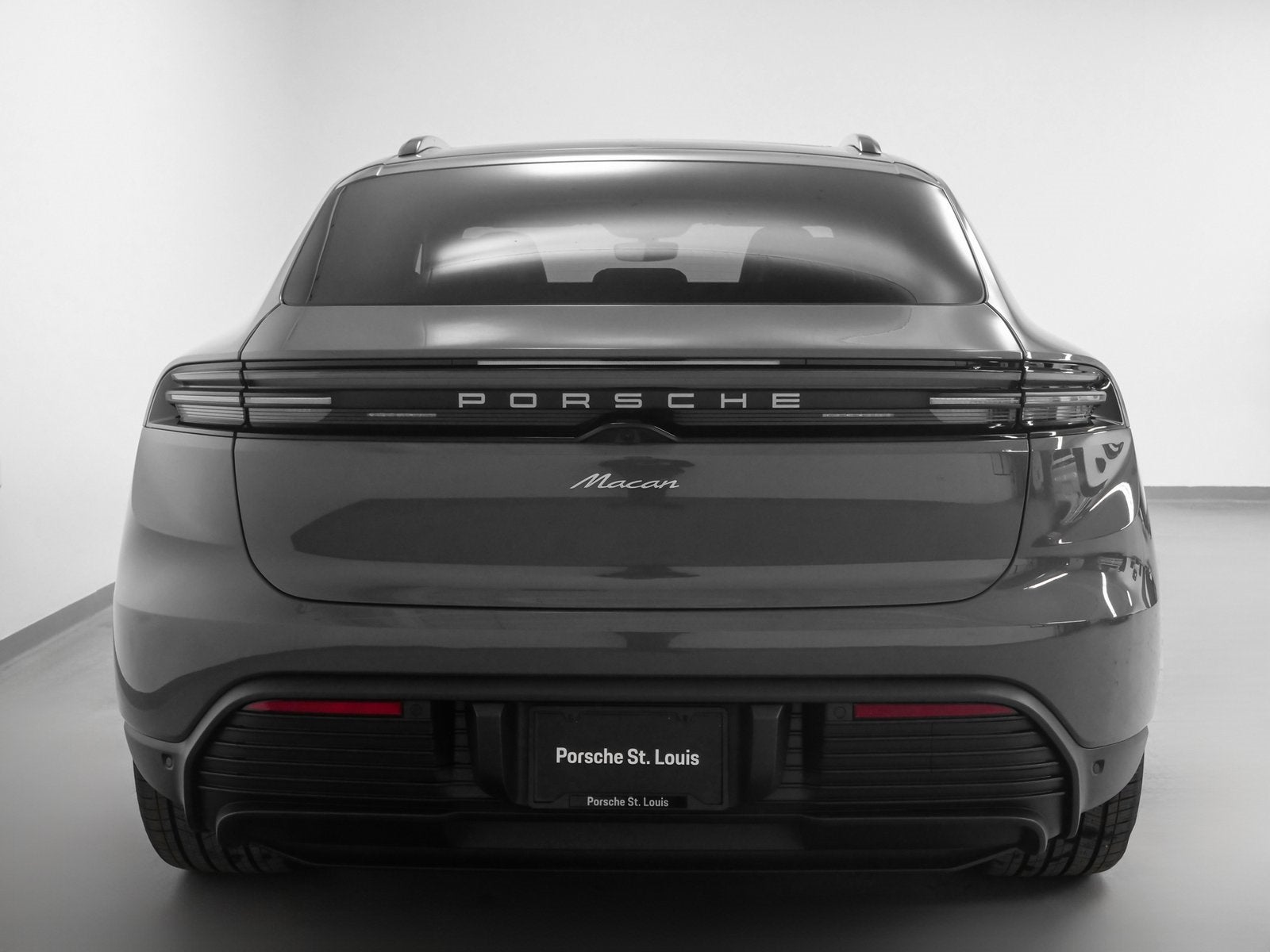 2025 Porsche Macan Macan Electric
