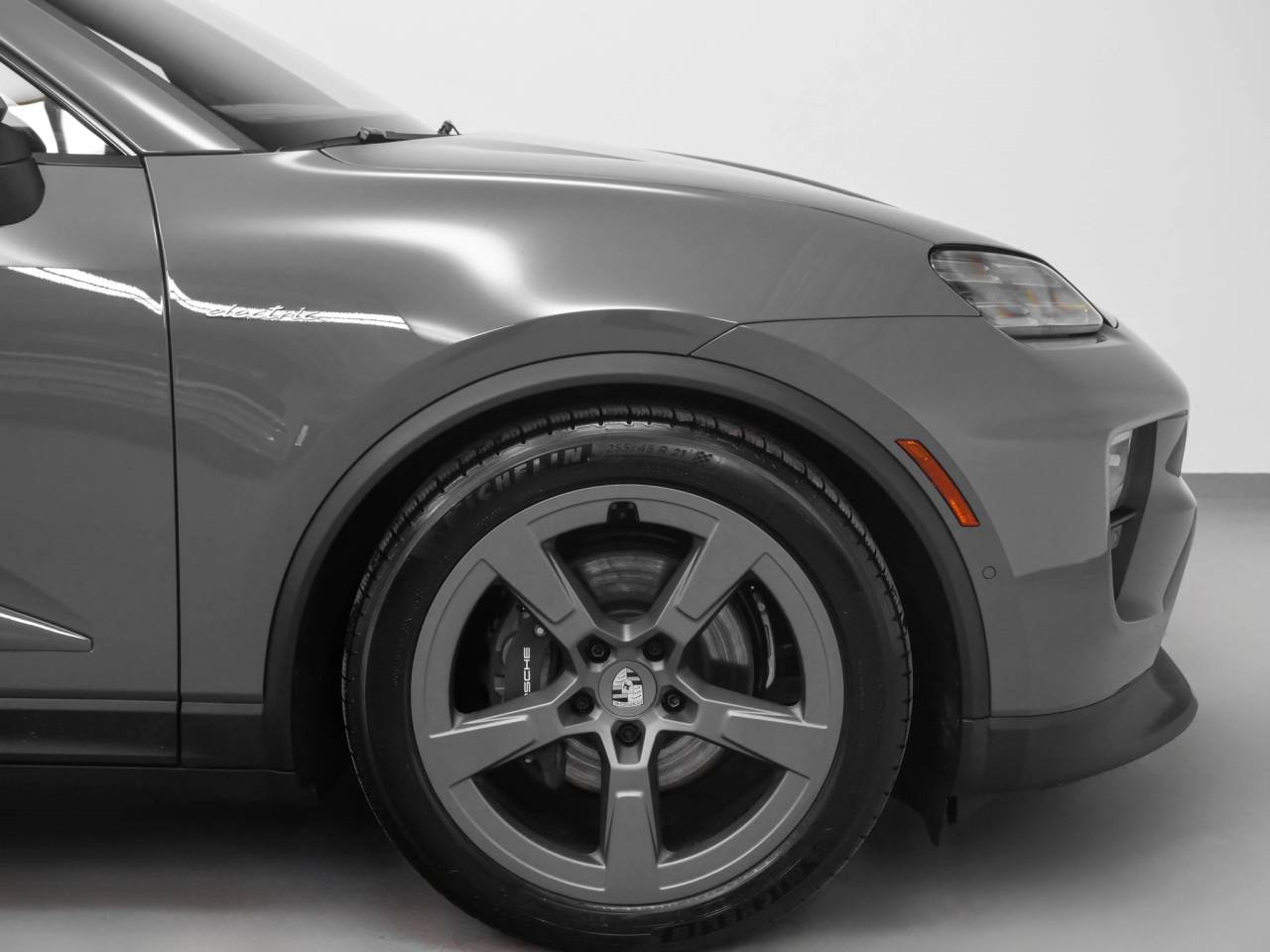 2025 Porsche Macan Macan Electric