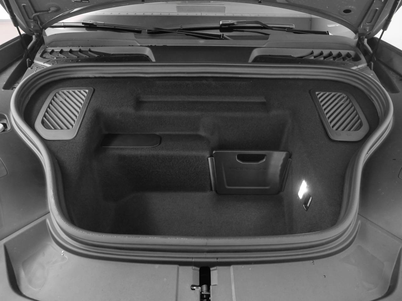 2025 Porsche Macan Macan Electric