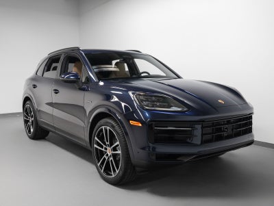 2026 Porsche Cayenne E-Hybrid Base