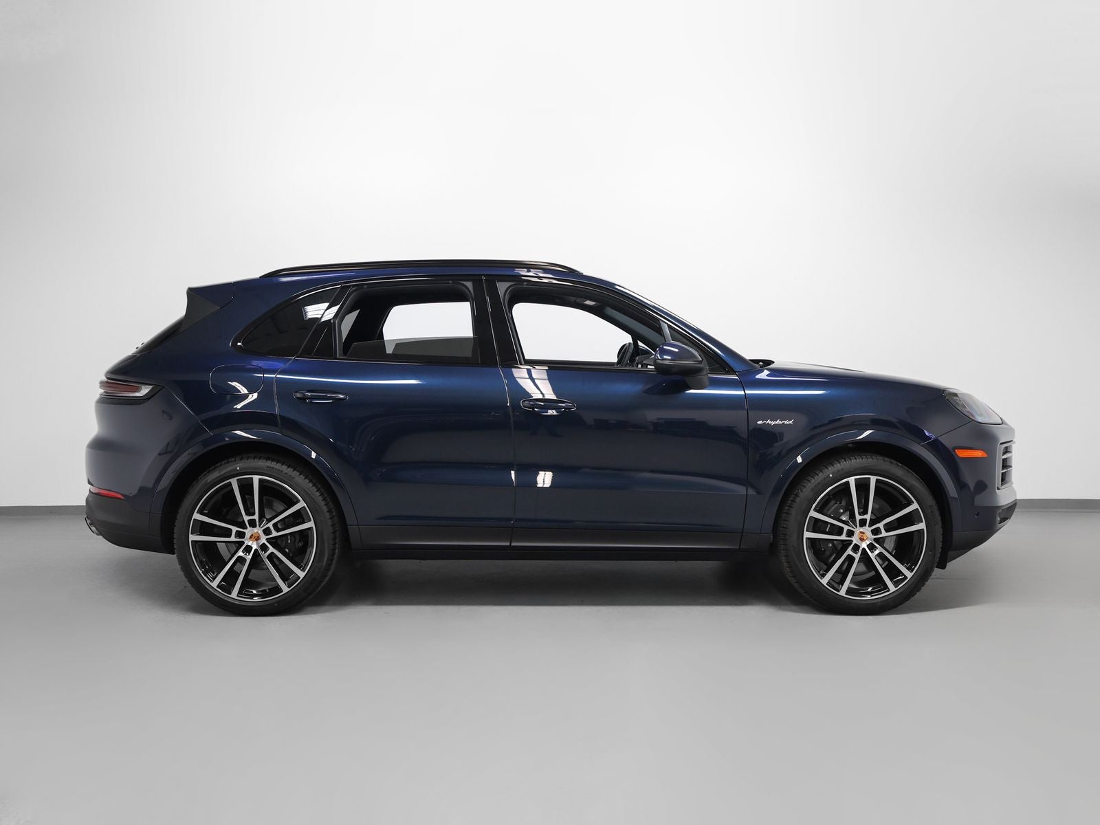 2026 Porsche Cayenne E-Hybrid Base
