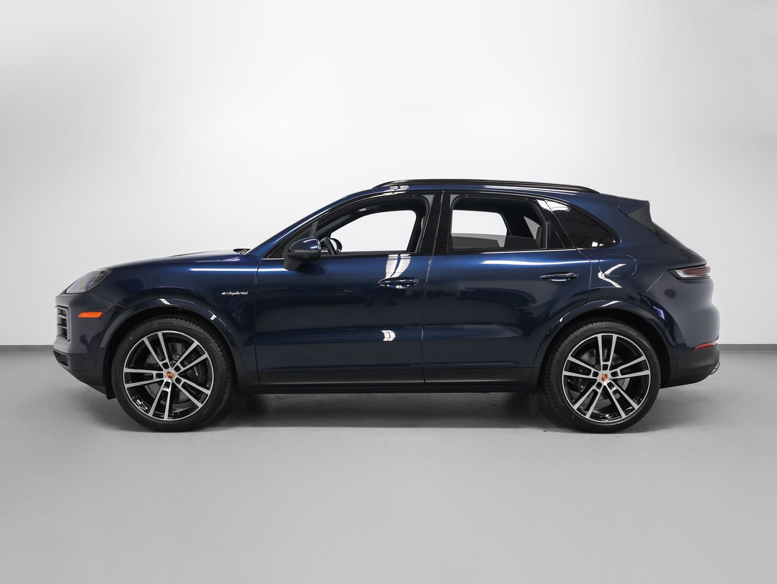 2026 Porsche Cayenne E-Hybrid Base